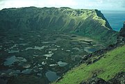 复活节岛Rano Kau（英语：Rano Kau）火山口。